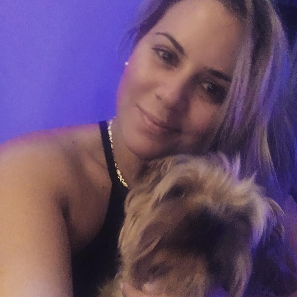 Meet your Posher, Leticia